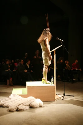 Christa-Holka-TATEMODERN-Charming-2Feb13-0109