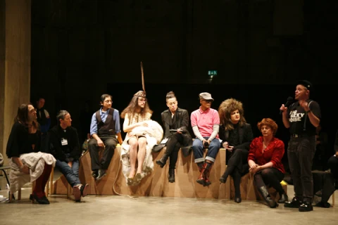 Christa-Holka-TATEMODERN-Charming-2Feb13-0151